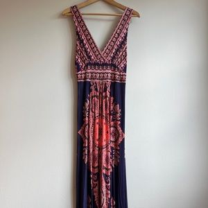 Felicity and Coco Maxi Dress Size Small